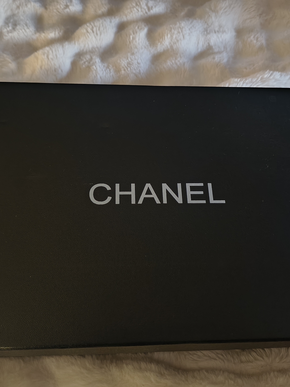 Chanel Cream & Black Low-Top Logo Sneakers - Picture 8 of 10